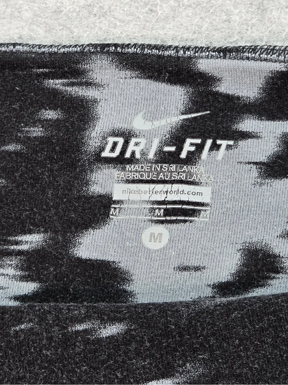 Nike Dri-FIT Women’s Ankle Leggings Medium Regular Black/Gray Abstract